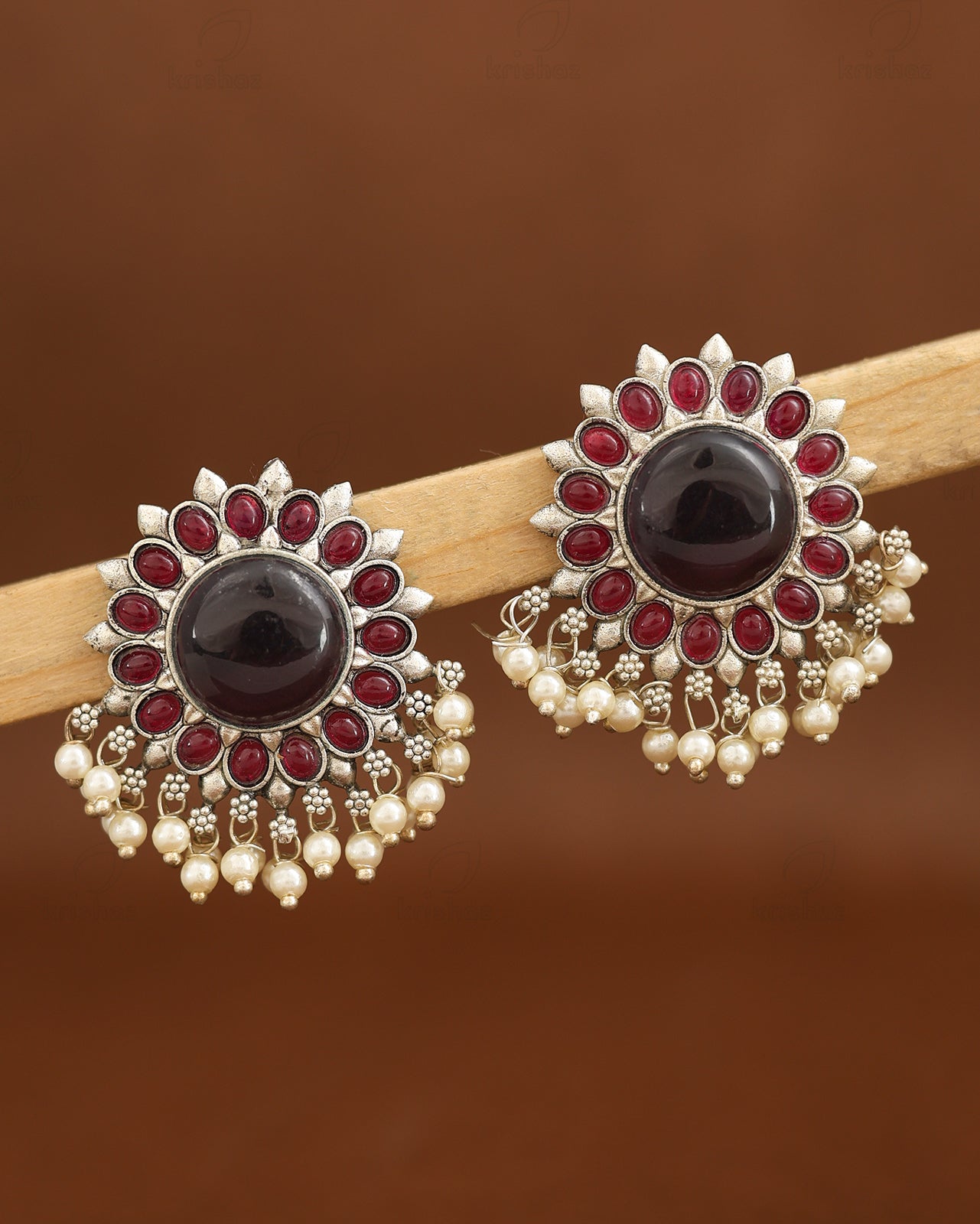 Daksha Stud Earrings