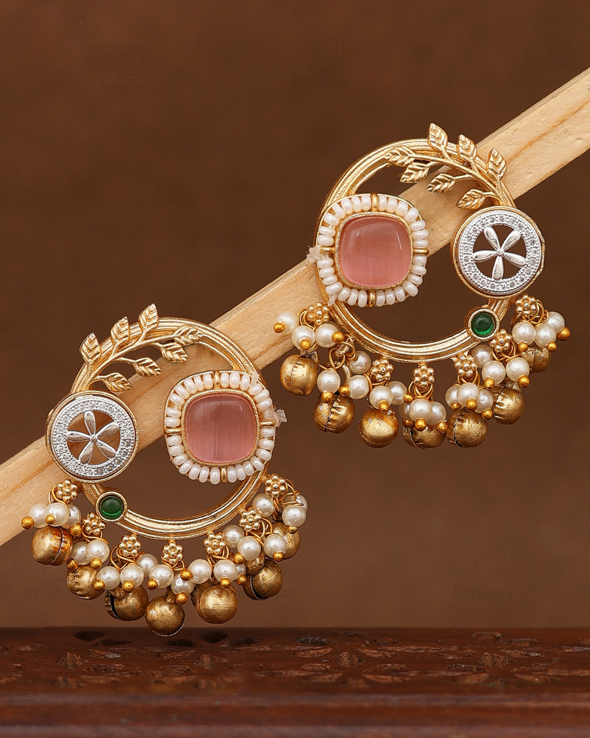 Chiraiya Premium Gold Studs
