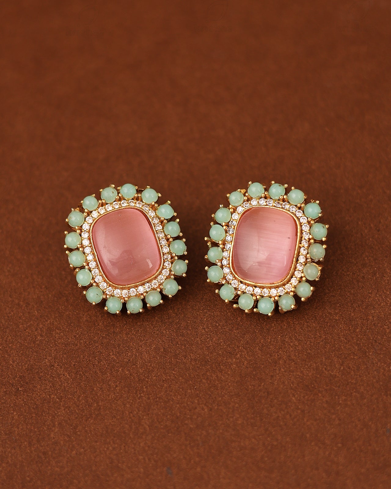 Panno Premium Gold Studs