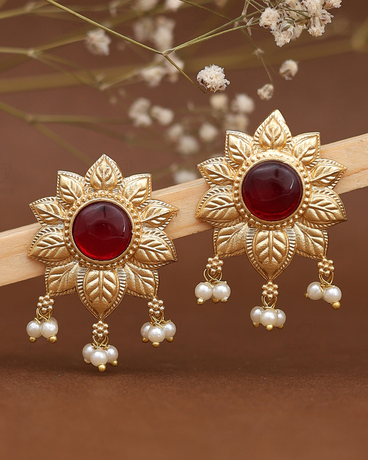 Kanak Premium Gold Studs