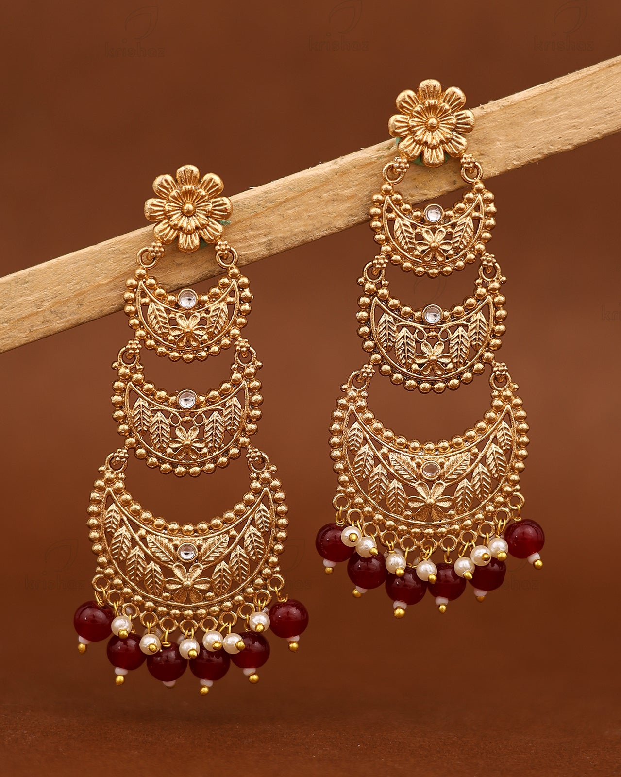 Manjari Gold Dangler Earrings
