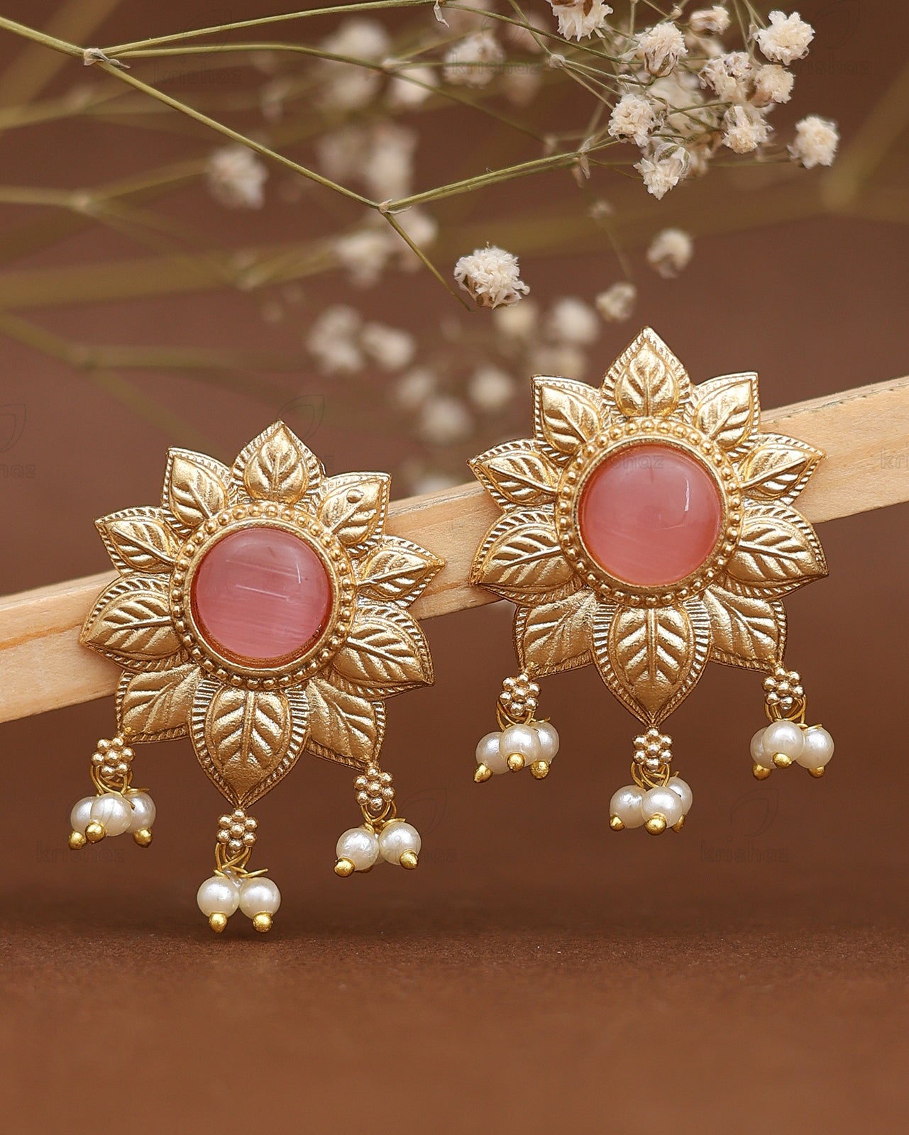 Kanak Premium Gold Studs