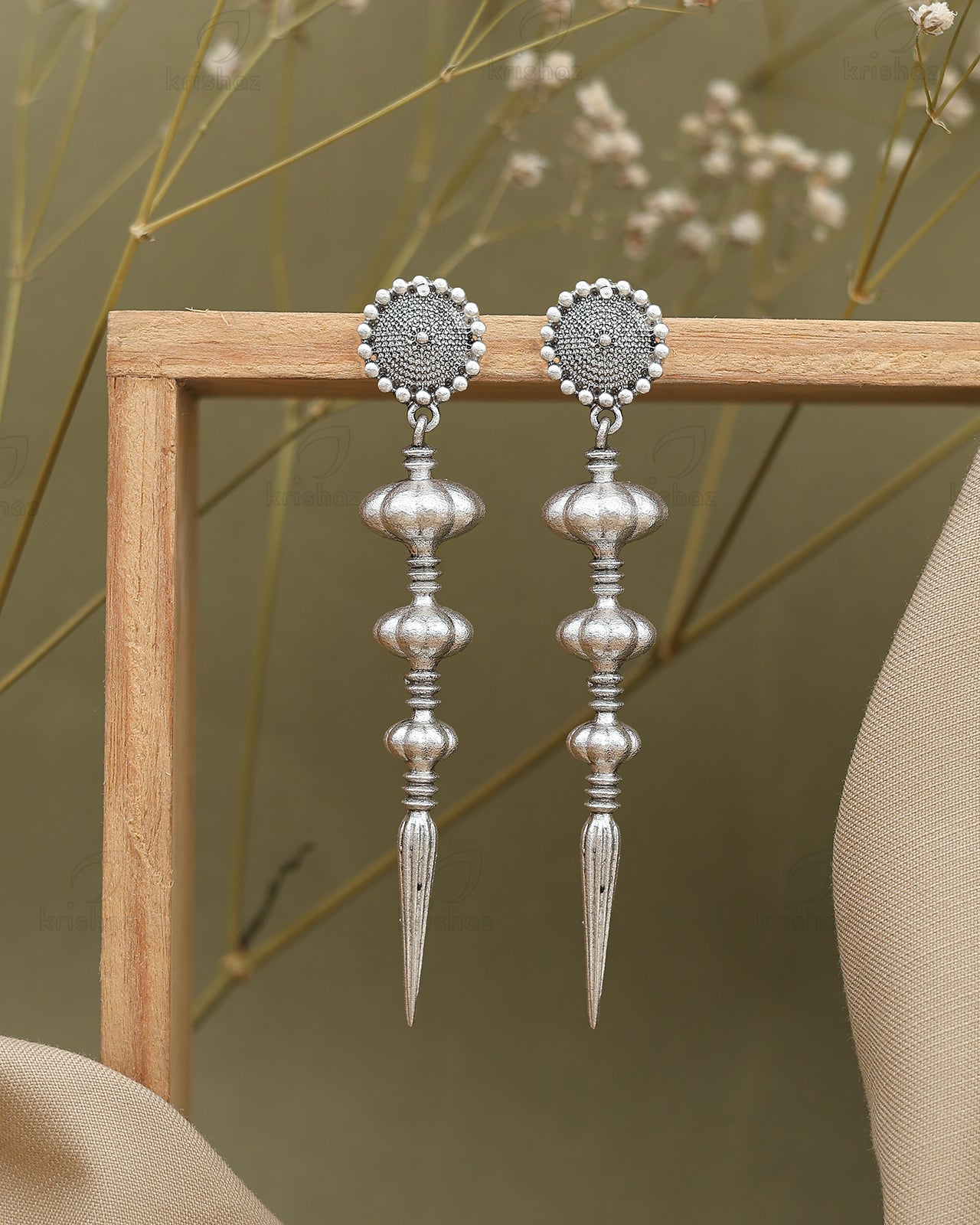 Selena Dangler Earrings