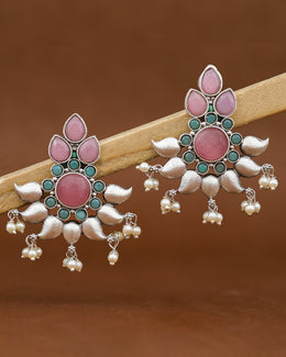 Netra Stud Earrings - wxo