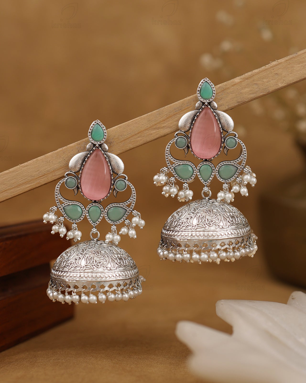 Saanjh Jhumki Earrings