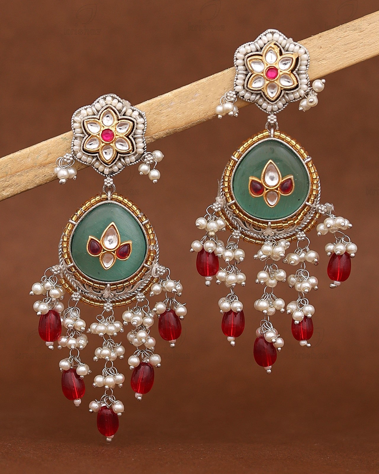 Aafreen Silver Dangler Earrings
