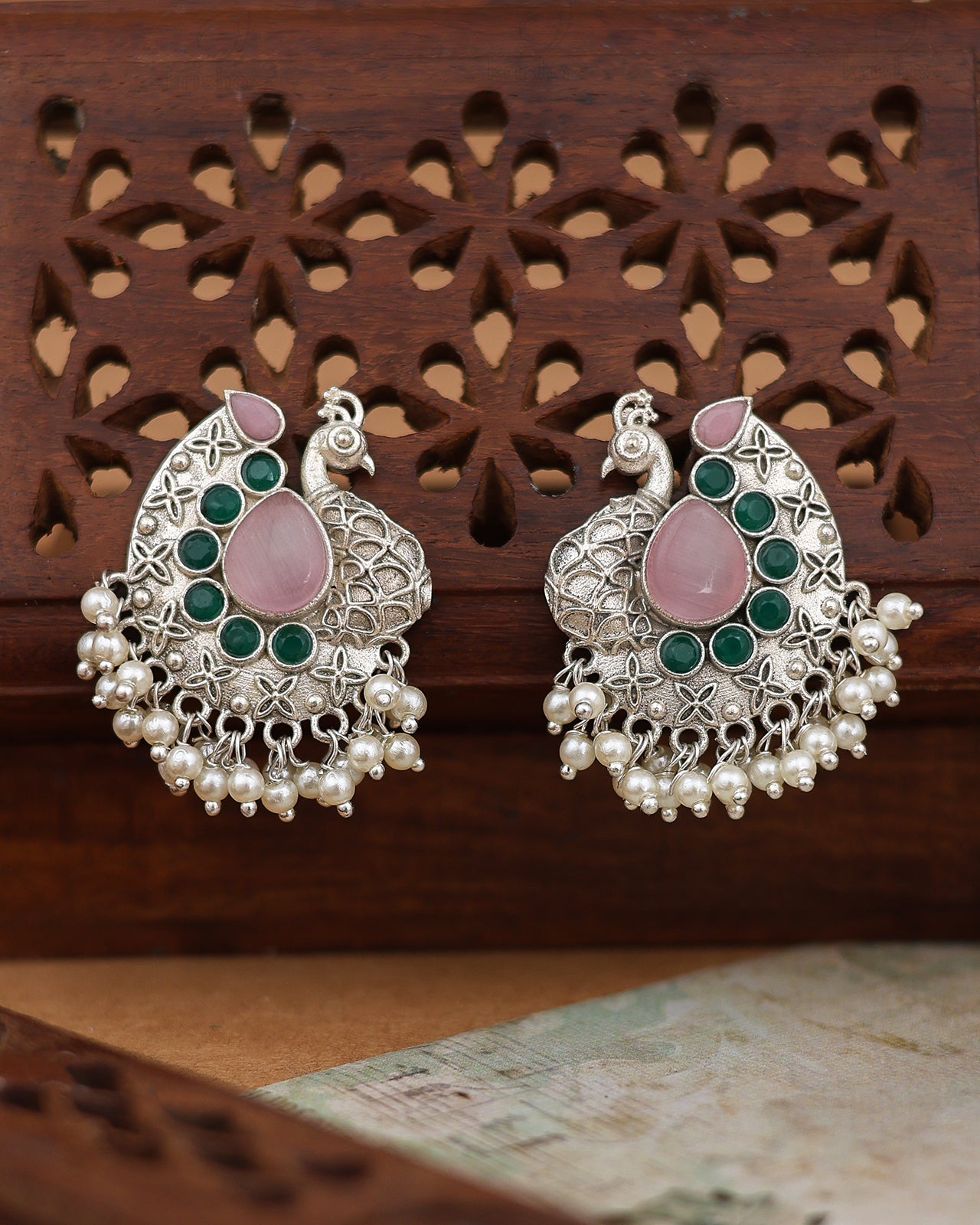 Shyla Peacock Stud Earrings - wxo