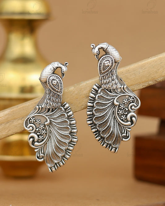 Mayur stud earrings