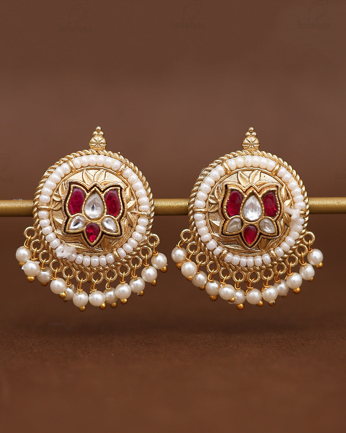 Saroj Premium Gold Studs