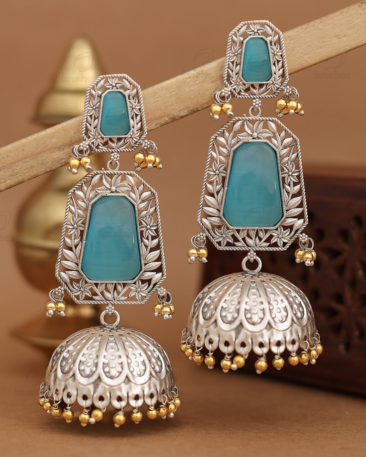 Teertha Premium Jhumki Earrings