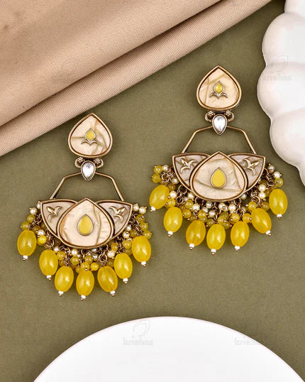 Keerti Kundan Dangler Earrings