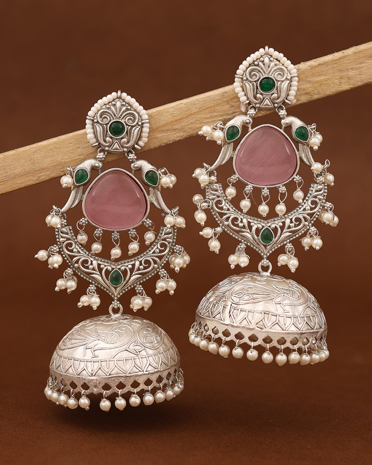 Vedika Jhumki Earrings
