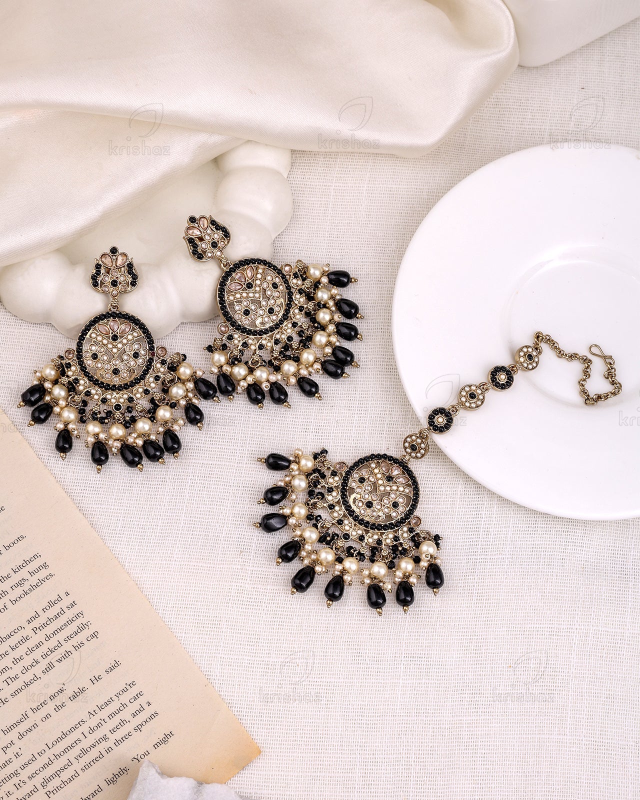 Madiha Pakistani Kundan Dangler Earrings With Mangtika