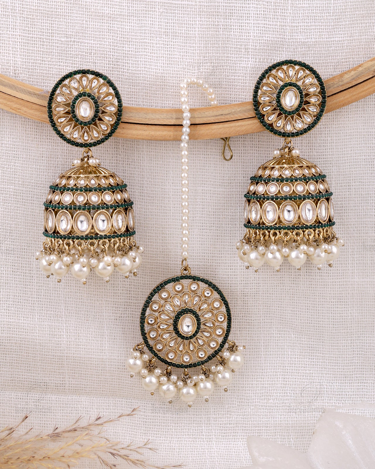 Anabia Pakistani Kundan Jhumki Earrings With Mangtika