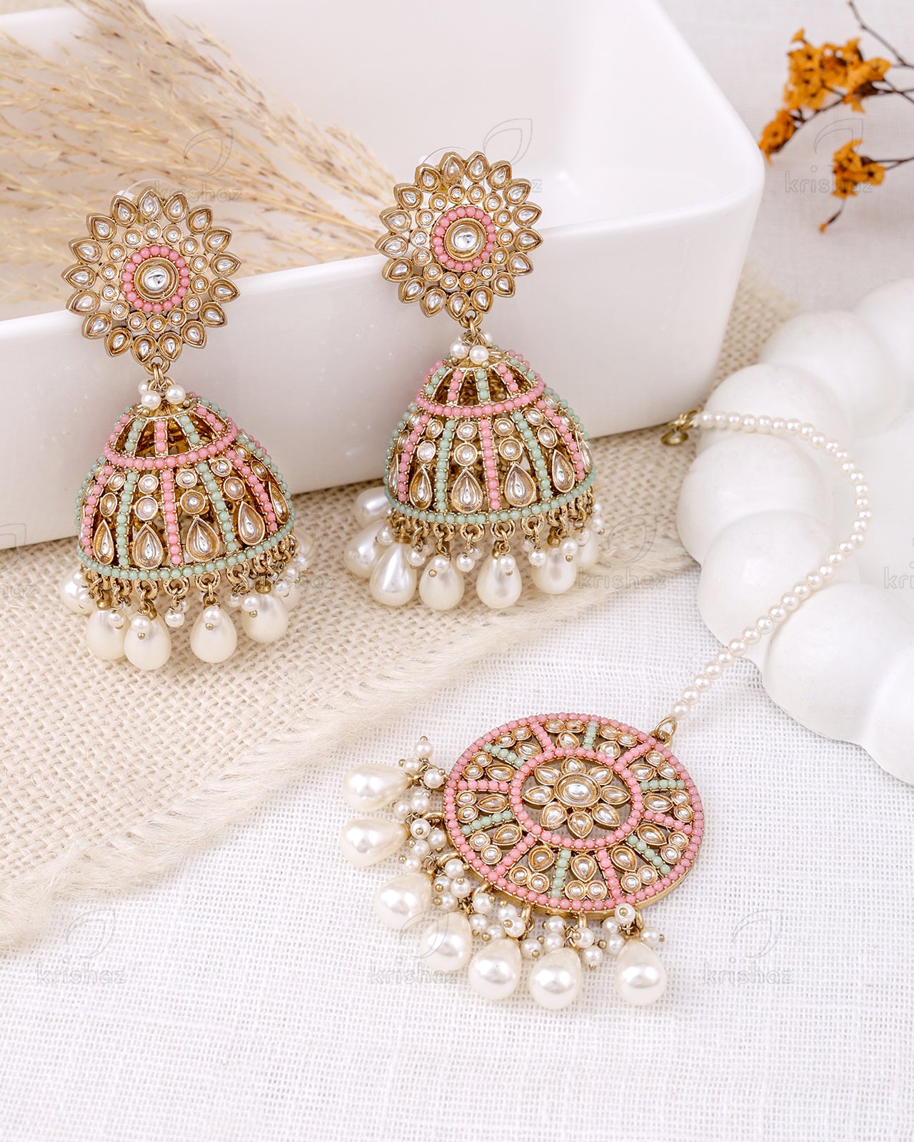 Farheen Pakistani Kundan Jhumki Earrings With Mangtika