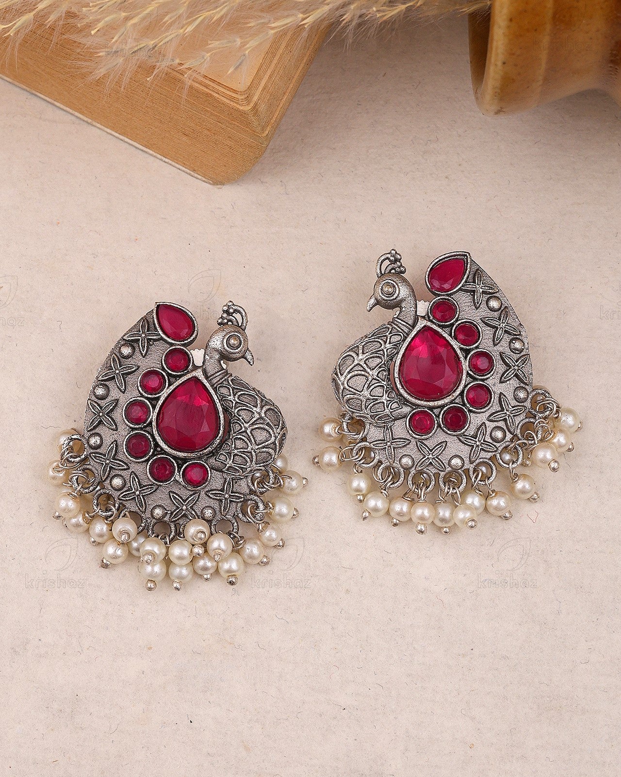 Shyla Peacock Stud Earrings - wxo