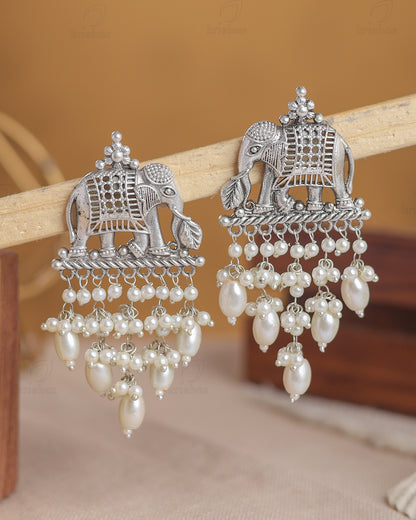 Eshaanvi Dangler Earrings